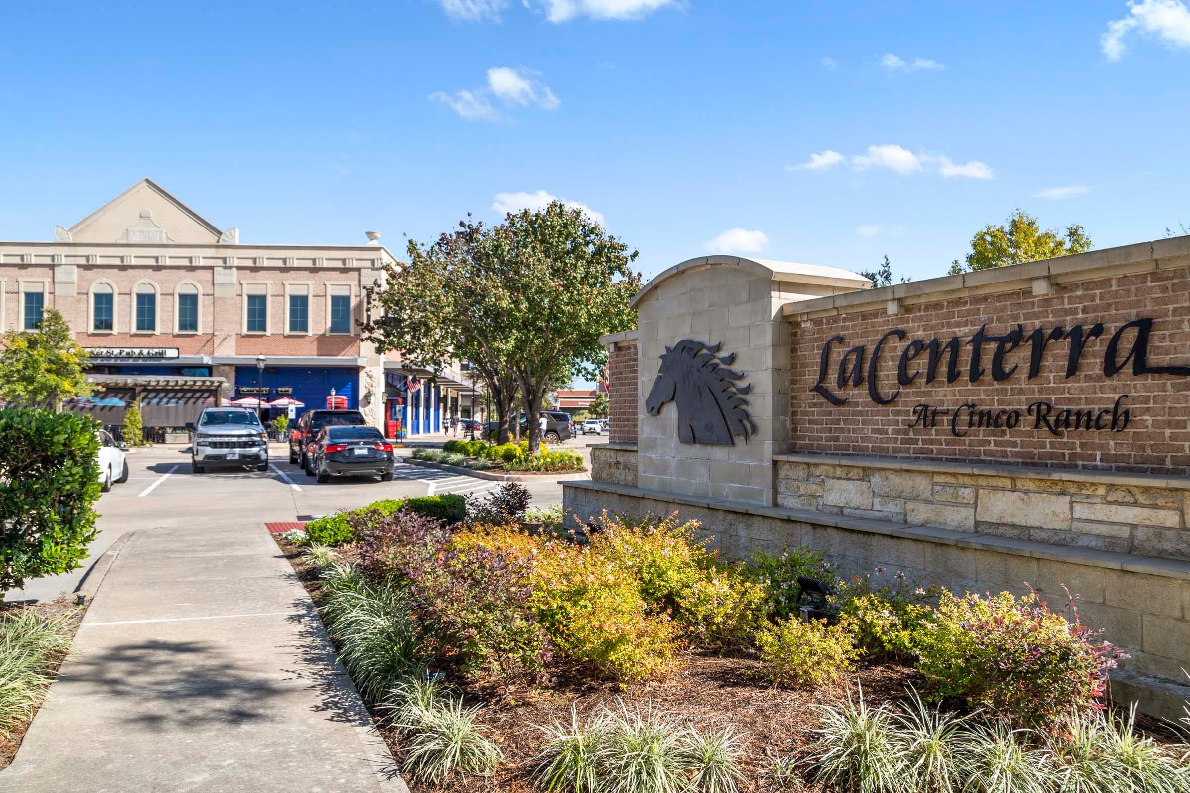 Minutes to LaCenterra Shopping Center