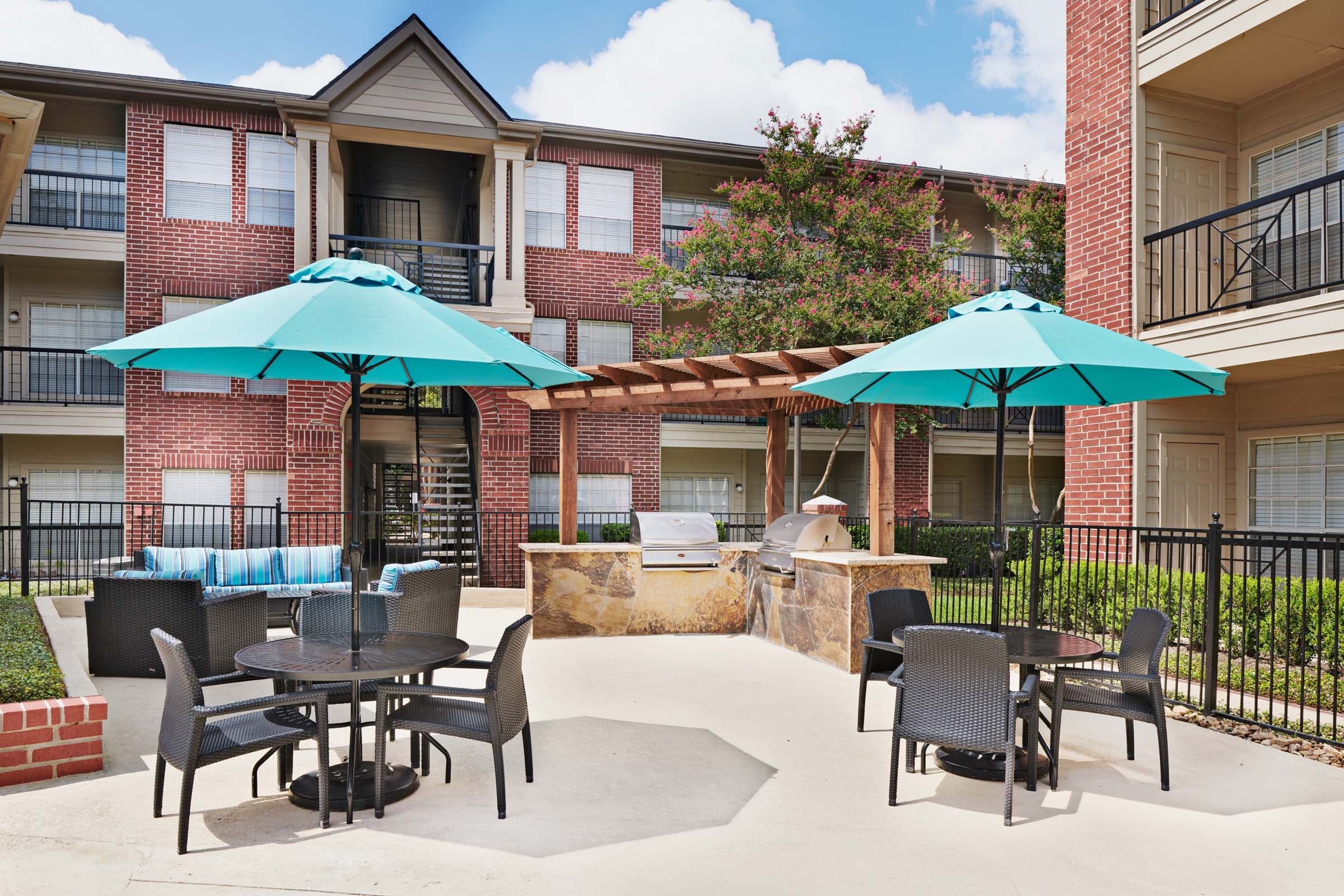 Outdoor Grills with Dining Area and Lounge Seating