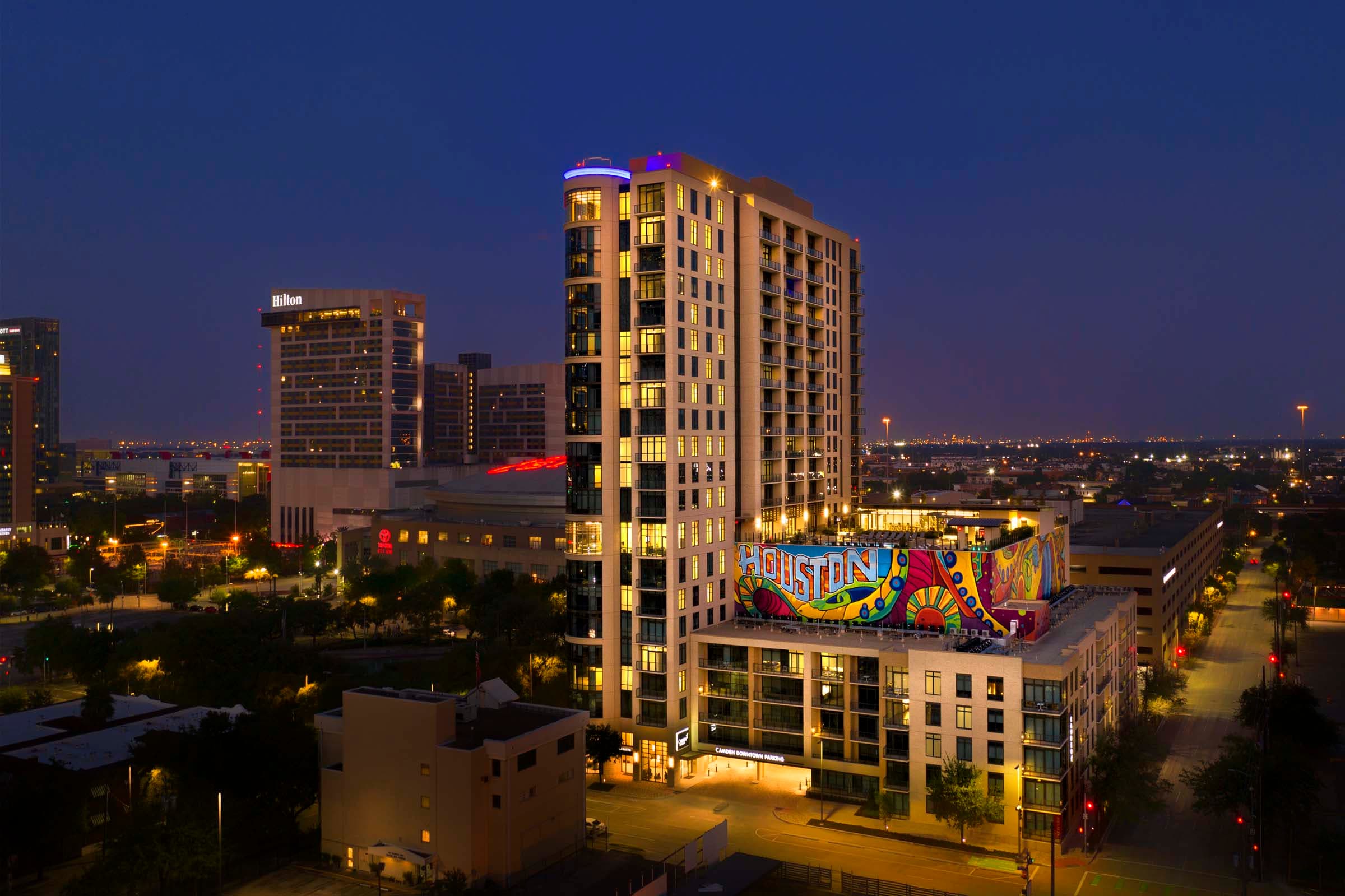 65-camden-downtown-apartments-houston-tx-twilight