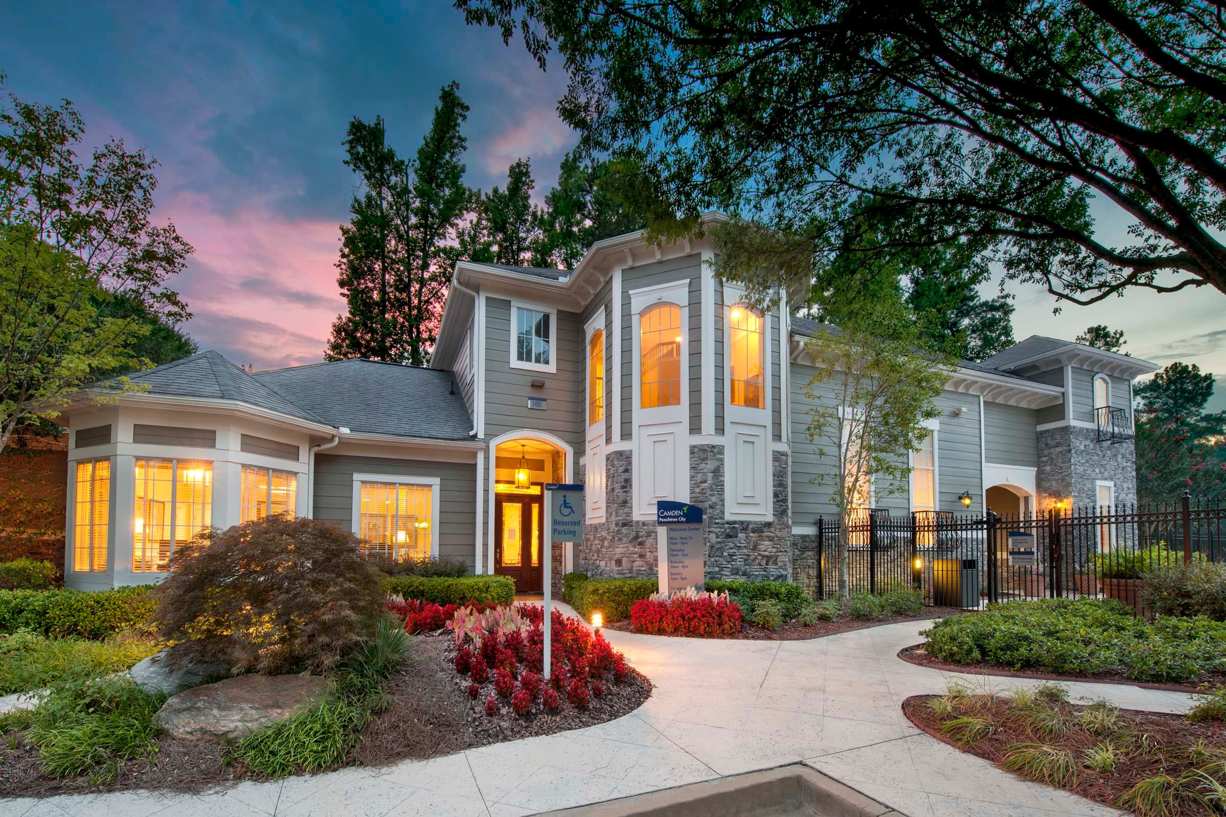 24-camden-peachtree-city-apartments-peachtree-city-ga-welcome-center