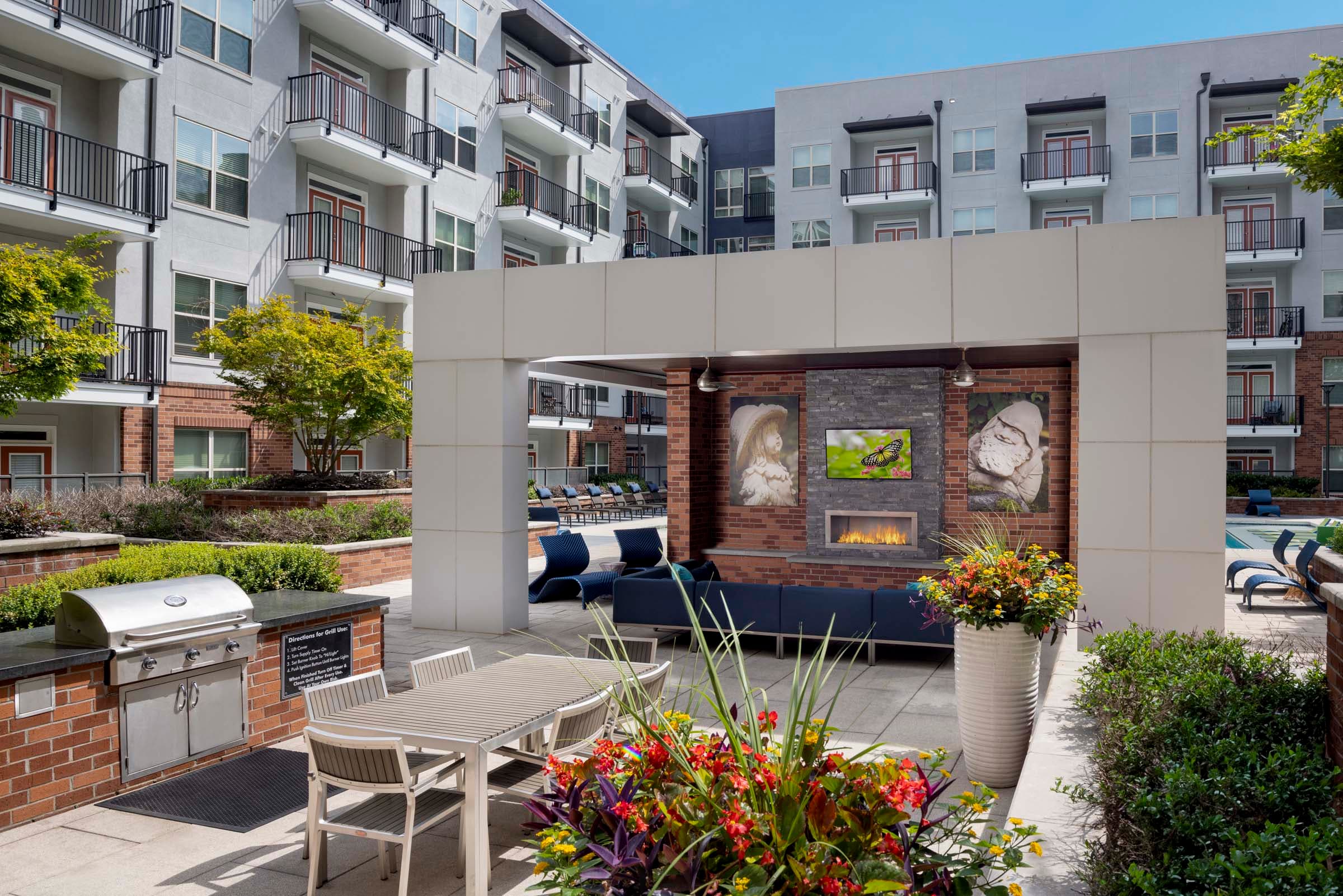 Outdoor poolside kitchen