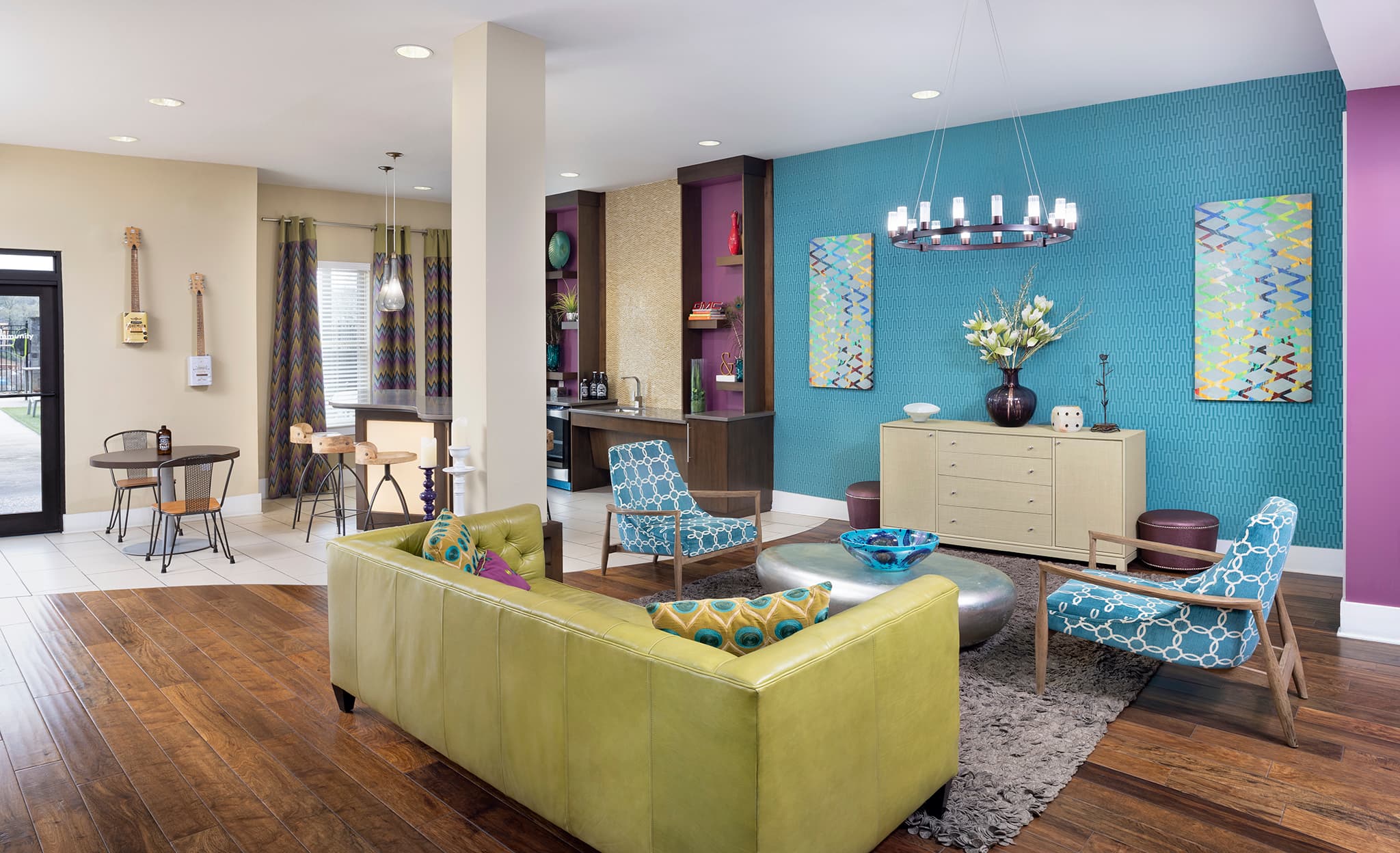 Cabana Lounge with WiFi and Wet Bar