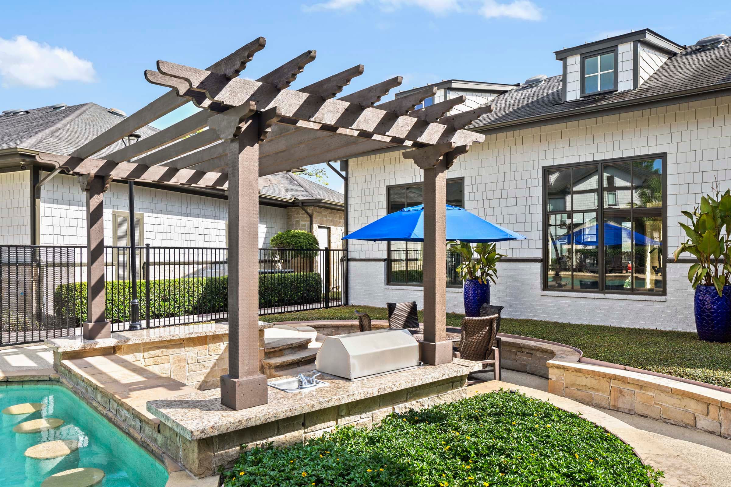 Outdoor Grills and Swim Up Bar